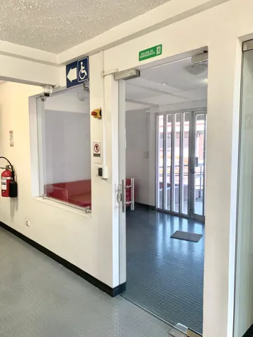 ALQUILER Edificio Comercial /Oficinas, REMODELADO, Sabana Sur en Hospital, San José — $4,600 - Foto 3 de 29