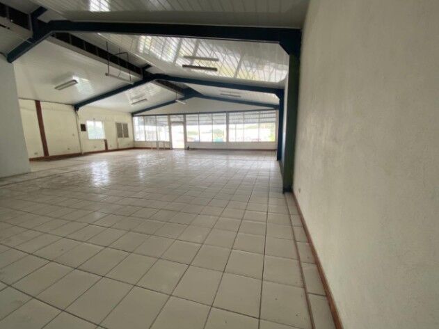 Edificio en Venta en Santa Ana, San José.  en Santa Ana, San José — $680,000