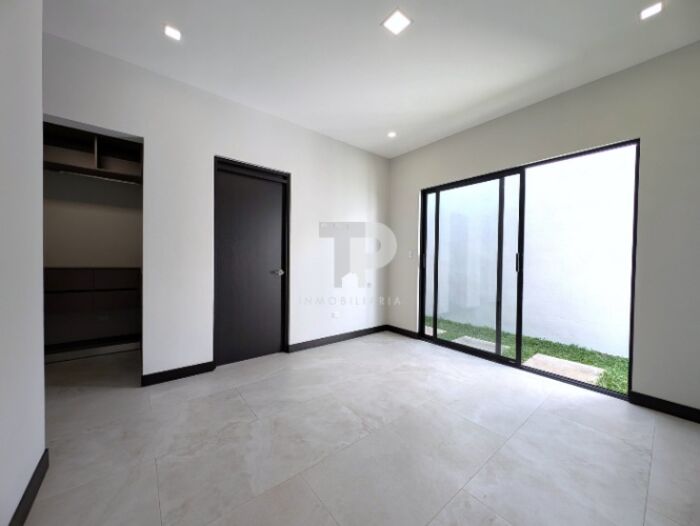 SE VENDE CASA SANTO DOMINGO HEREDIA PARA ESTRENAR SCG31 en Santo Domingo, Heredia — $375,000