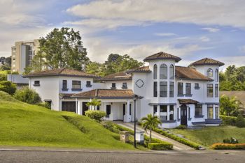 Casa de 4 Habitaciones en Bosques de Altamonte