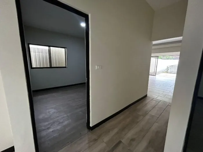 Venta de Casa Independiente en Santa Ana. RAH 26-360 en Santa Ana, San José — $600,000 - Foto 2 de 18