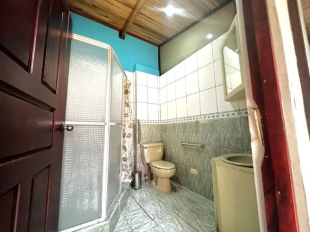 Se vende espaciosa propiedad comercial en Santo Domingo Heredia 25-1628 en Santo Domingo, Heredia — $349,000 - Foto 3 de 22