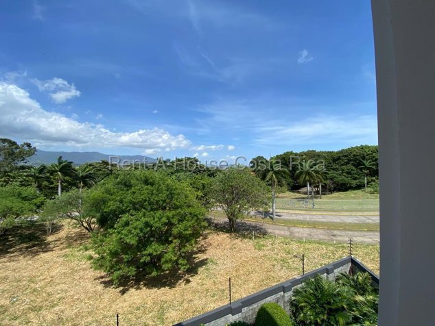 Venta de Apartamento AMUEBLADO en Ulloa-Heredia. RAH 27-327 en Ulloa, Heredia — ₡ 76 500 000