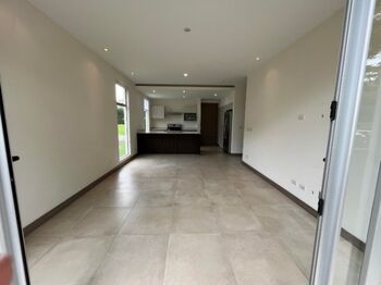Alquiler de Apartamento en Pozos de Santa Ana. RAH 26-8 en Pozos, Santa Ana, San José — $1,450 - Foto 4 de 10