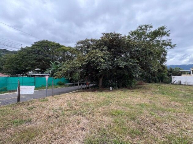 Lote residencial de 718 m² con alto potencial para desarrollo #26-921 GS in Pozos, Santa Ana, San José — $165,000