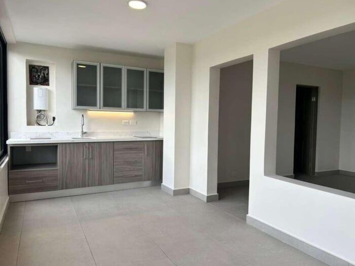 Alquiler de Apartamento en San Rafael de Escazú. in San Rafael, Escazú, San José — $1,100