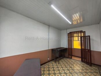 MLS-27-164 LS ALQUILER OFICINA EL CARMEN SAN JOSE CONTACTENOS AL # 86127562 en Carmen, San José — 250 000 ₡ - Foto 5 de 7