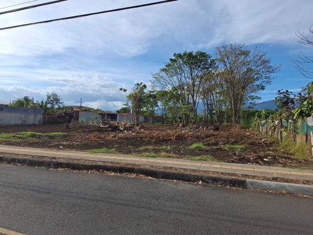 Precioso terreno de 5259 m2 en Santo Tomás de Santo Domingo de Heredia en Santo Tomás, Santo Domingo, Heredia — $684,000