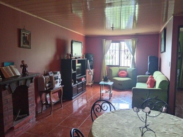 CASA EN VENTA EN SAN PABLO DE HEREDIA in San Pablo, Heredia — ₡ 83 000 000