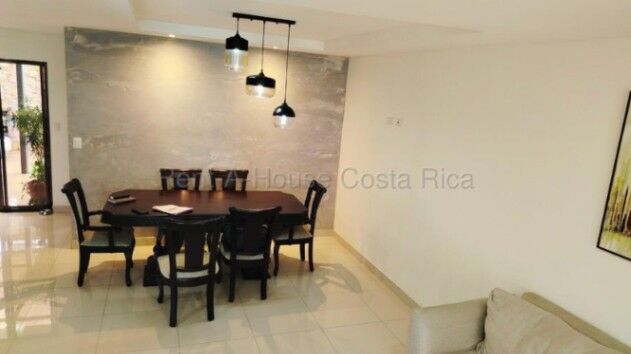 Casa amueblada en alquiler en Condominio Hacienda El Coyol, Alajuela in San José, Alajuela — $1,950