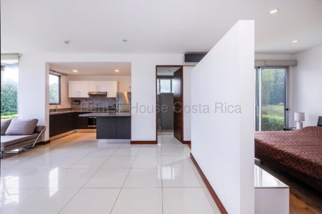 Se alquila apartamento en Escazú San José 26-1712 in San Antonio, Escazú, San José — $1,200