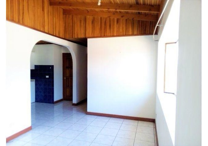 SE ALQUILA SEGURO Y ACOGEDOR APARTAMENTO, SAN ANTONIO DE CORONADO en San Antonio, Alajuelita, San José — ₡ 300 000 - Foto 3 de 15