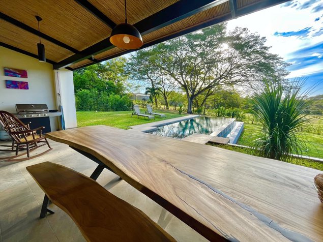 Casa Contemporánea con Piscina Infinita en Tamarindo en Tamarindo, Santa Cruz, Guanacaste — $550,000