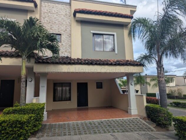 Casa venta en Santa Ana, $240.000, Condominio en Santa Ana, San José — $240,000