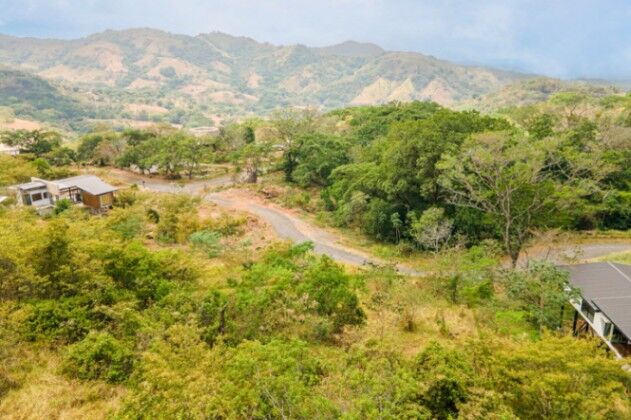AMAZING LOT FOR SALE IN THE HEART OF THE BEAUTIFUL NEIGHBORHOODALEGRIA VILLAGE (36780 SQ.FT) en San Mateo, Alajuela — $179,000