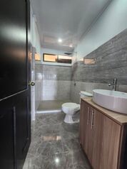 Casa con vista en Mollejones, Platanares, Perez Zeledon en Platanares, Pérez Zeledón, San José — $139,999 - Foto 5 de 24