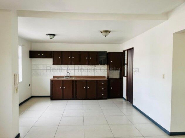 Venta de Apartamento en San Fco de Dos Ríos, San José. RAH 26-2104 en San Francisco de Dos Ríos, San José — $107,500