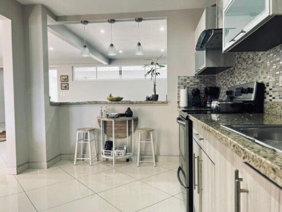 Venta de Casa en San Rafael de Escazú. RAH 26-1123 en San Rafael, Escazú, San José — $340,000