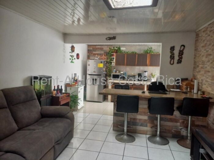 Venta de Casa en Tibás-Colima.  in Colima, Tibás, San José — ₡ 65 000 000