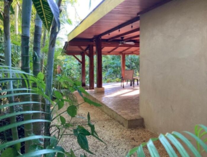 Complex 4 casas Panica Tambor Peninsula Nicoya en Paquera, Puntarenas — $780,000