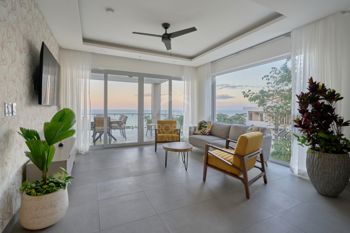 Apartamento de 3 Habitaciones con Vista al Mar en Residencia La Vista en Tamarindo, Santa Cruz, Guanacaste — $919,000 - Foto 5 de 22