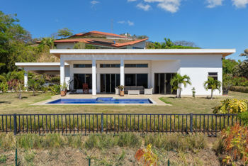 Home With Pool And Mountain Views – Roca Verde, Atenas