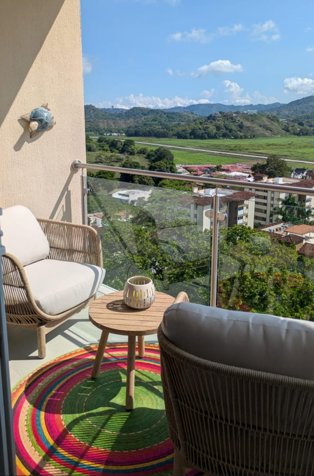 Condominio de Lujo Nuevo en el Piso 16, a Solo una Cuadra de la Playa de Jacó | Totalmente Amueblado in Jacó, Garabito, Puntarenas — $295,000