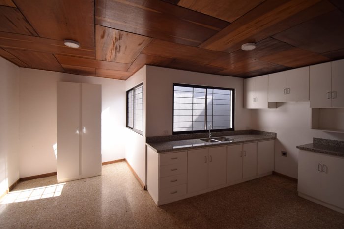 Venta de Casa en Rohrmoser in Pavas, San José — $395,000