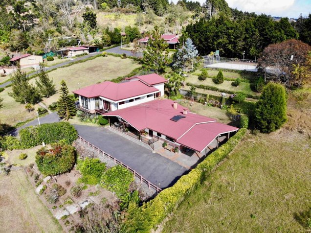 Venta de propiedad en La Angelina con 2 casas grandes in San Nicolás, Cartago — $2,495,000