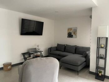 Se alquila moderno apartamento amoblado en San Francisco de Heredia 26-163 in San Francisco, Heredia — $1,150 - Photo 4 of 17