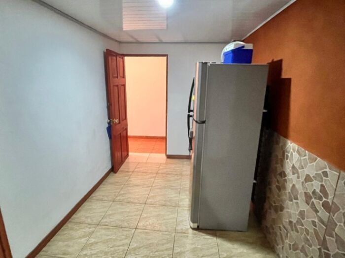 Venta casa amplia con terraza, 4 habitaciones y entorno natural #26-844 GS en Aserrí, San José — $178,500