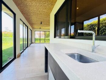Alquiler de Casa en Pozos de Santa Ana. RAH 26-203 en Pozos, Santa Ana, San José — $4,600 - Foto 5 de 10