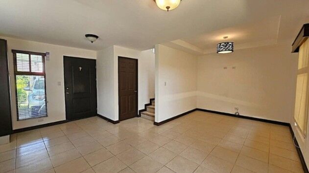 MLS-26-569 VENTA CASA MORAVIA SAN JOSE CONTACTENOS AL # 88987222 in La Trinidad, Moravia, San José — $210,000