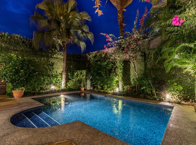 ESPECTACULAR CASA DE LUJO EN PLAYA JACO en Jacó, Garabito, Puntarenas — $690,000
