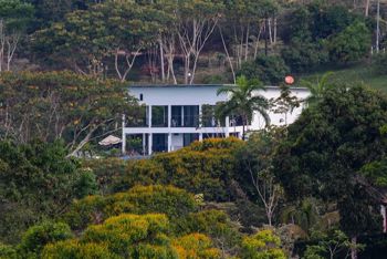 Venta de casa vacacional o para inversión en Pérez Zeledón