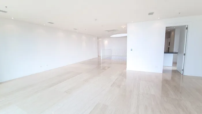 Espectacular Penthouse en el Centro de la Sabana in Escazú, San José — $1,500,000 - Photo 2 of 14