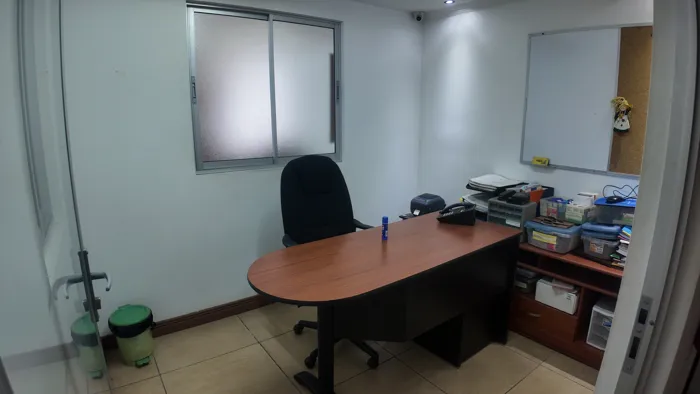 Alquiler Comercial Oficinas y bodegas en Mata Redonda, San José — $8,000 - Foto 3 de 22