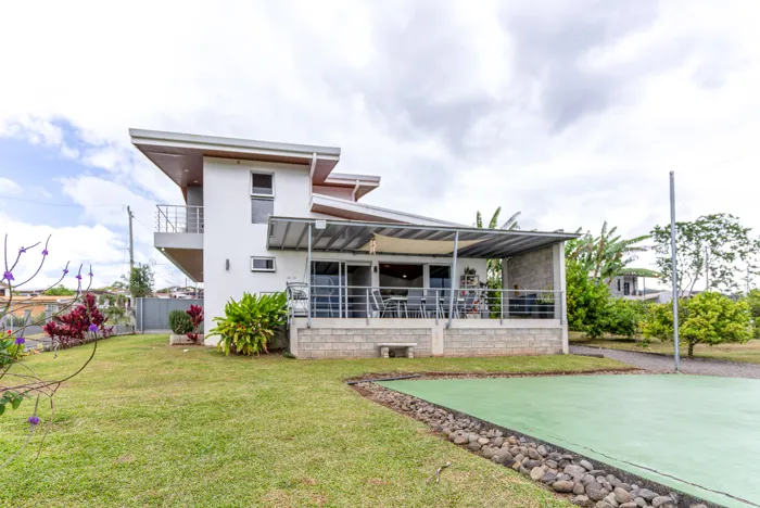 Casa en venta en Naranjo en San José, Naranjo, Alajuela — $1,800
