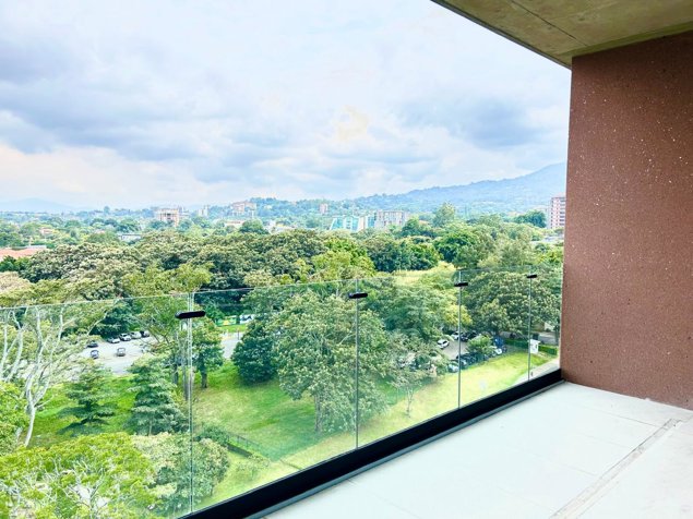 VENTA Avenida Escazú Torre 402.| Penthouse en Piso 10 de lujo. in San Rafael, Escazú, San José — $2,600,000 - Photo 2 of 20