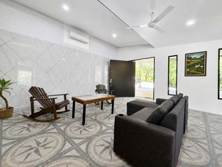 Spacious Home for Rent with Private Pool and Mountain Views en Veintisiete De Abril, Santa Cruz, Guanacaste — $2,100 - Foto 4 de 30