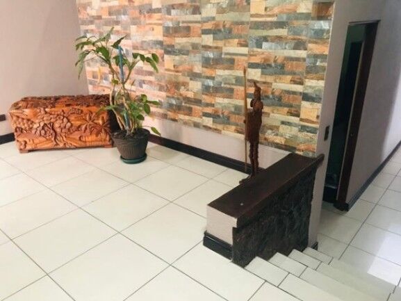 Venta de 2 Casas en Catedral, San José. RAH 26-1130 en Catedral, San José — $350,000