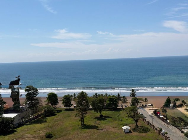 Nuevo condominio de lujo con vista al mar en Jacó en Jacó, Garabito, Puntarenas — $290,000