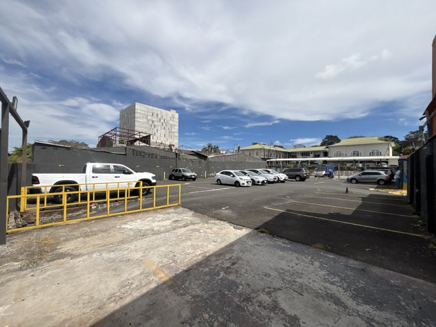 VENTA DE LOTE DE 989 m² CON PARQUEO EN BARRIO LA CALIFORNIA, SAN JOSÉ in Catedral, San José — $1,335,150 - Photo 2 of 5