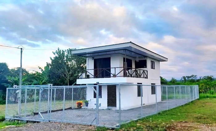Casa en venta en La Fortuna | 2 hab. y vista al Volcán Arenal in La Fortuna, San Carlos, Alajuela — ₡ 49 000 000
