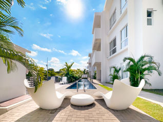 Venta de hermoso apartamento ubicado en Jacó en Jacó, Garabito, Puntarenas — $195,000 - Foto 2 de 14