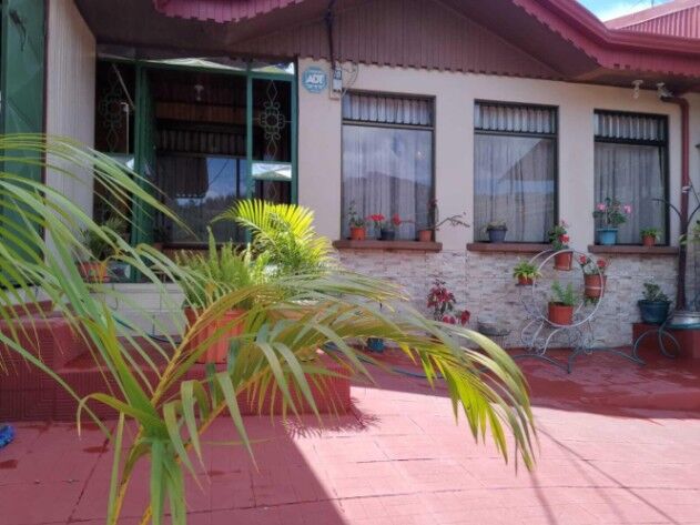 Espectacular oportunidad de vivienda en El Tejar, El Guarco, Cartago — $216,000