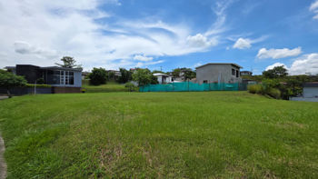 Lote Esquinero de 500 m² en Venta en Condominio Montezuma