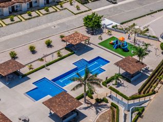Townhome de Lujo en Rancho Villa Real Cerca de Tamarindo en Tamarindo, Santa Cruz, Guanacaste — $389,000 - Foto 4 de 24