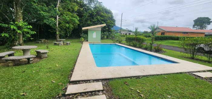 Lote con vistas al volcán Arenal, en Condominio El trapiche Fortuna en La Fortuna, San Carlos, Alajuela — $115,000 - Foto 3 de 19