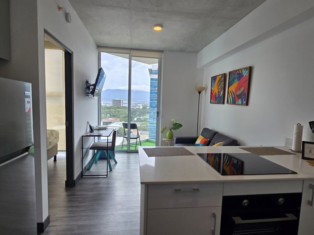 APARTAMENTO AMUEBLADO EN VENTA O ALQUILER SECRET SABANA in Mata Redonda, San José — $150,000